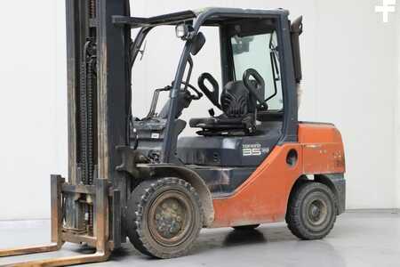 Diesel heftrucks 2008  Toyota 52-8FDJF35 (1)