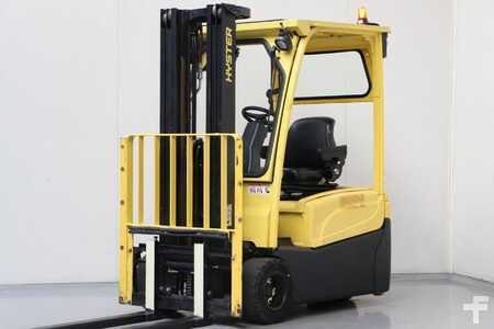 Eléctrico - 3 rodas 2010  Hyster J1.8XNT (1)
