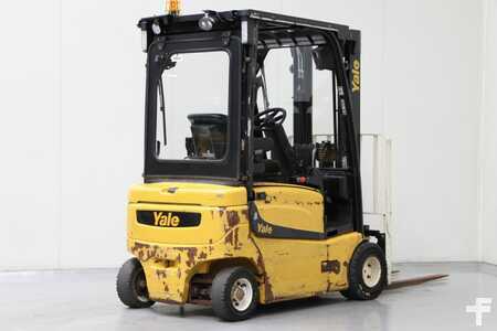 Chariots électriques à 4 roues 2019  Yale ERP18VF (2)