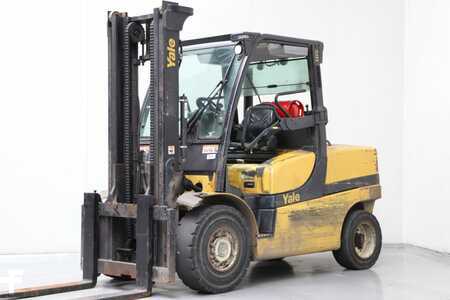 Treibgasstapler 2020  Yale GLP55VX (1)
