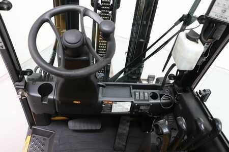 4-wiel elektrische heftrucks 2015  Yale ERP20VF (3)