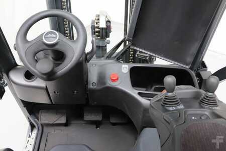 Elektromos 4 kerekű 2024  Linde E16PH-02 (3)