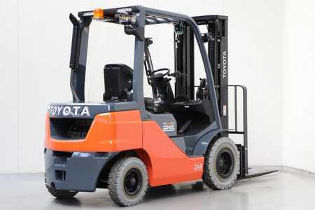 Dieseltrukki 2022  Toyota 52-8FDF25 (2)