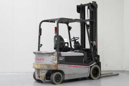 Sähkö - 4 pyör - Nissan GQ02L30CU (2)