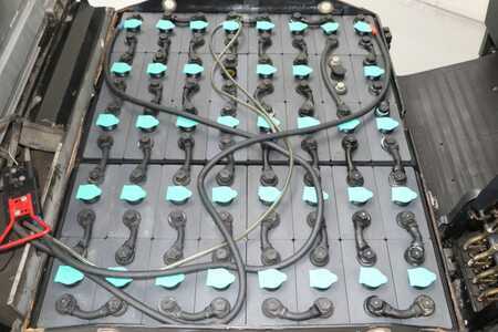 Sähkö - 4 pyör - Nissan GQ02L30CU (5)