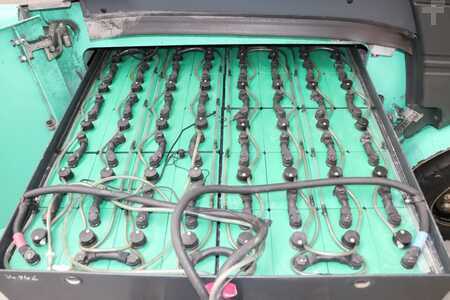 Sähkö - 4 pyör 2020  Mitsubishi FB40 2 (5)