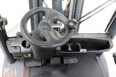 Dieselový VZV 2005  Linde H30D (3)