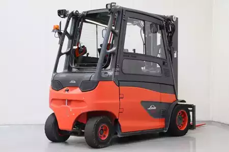 Elektromos 4 kerekű 2020  Linde E50HL-01/600 (2)
