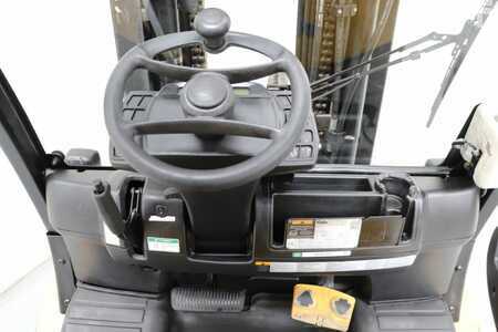 Treibgasstapler 2020  Yale GLP45VX6 (3)