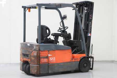 Sähkö - 3 pyör 2004  Toyota 7FBEF18 (2)