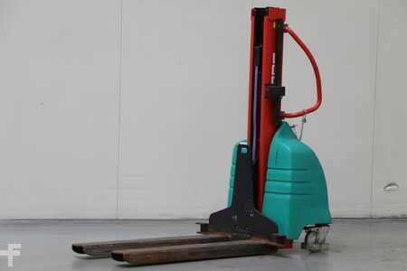 Stacker pedestre 2015  Loc EB500D18 (1)