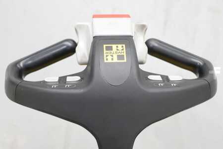 Nízkozdvižný vozík 2020  Hyster P1.8 (3)