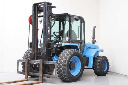 Chariots élévateurs tout terrain 2016  JCB 930-4 T4 (1)