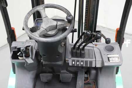 Dieselový VZV 2007  Mitsubishi FD25N (3)