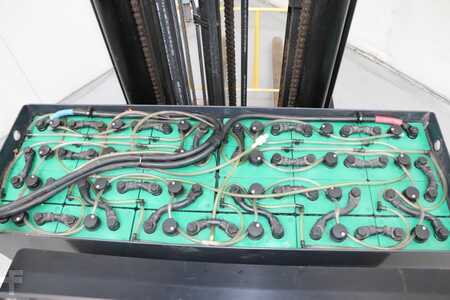 Reach Truck 2014  Hyster R1.6 (6)