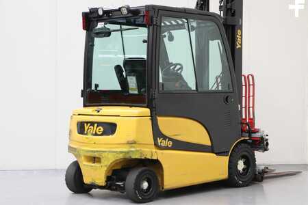 Elektro 4 Rad 2018  Yale ERP30VL (2)