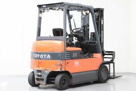 Elektro čtyřkolový VZV 2011  Toyota 7FBMF30 (2)