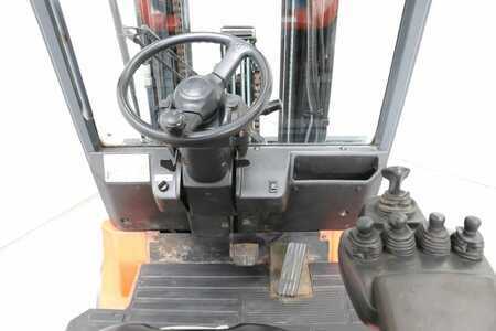 Elektro čtyřkolový VZV 2011  Toyota 7FBMF30 (3)