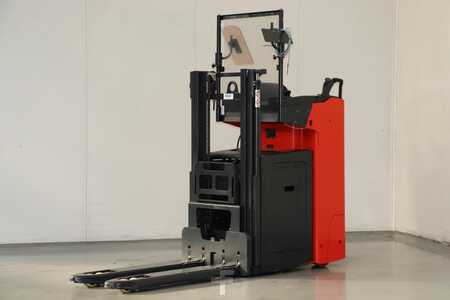 Stacker pedestre 2022  Linde D12 S (1)