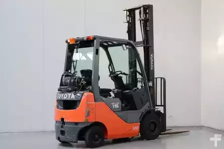 Gas truck 2017  Toyota 02-8FGF15 (2)