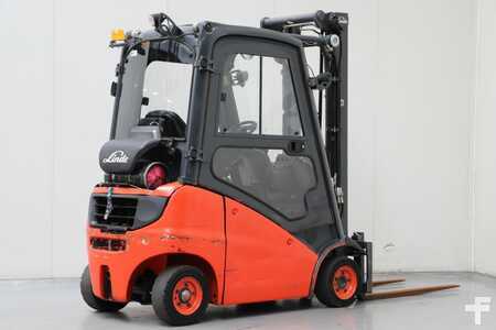 Empilhador a gás 2012  Linde H14T-01 (2)