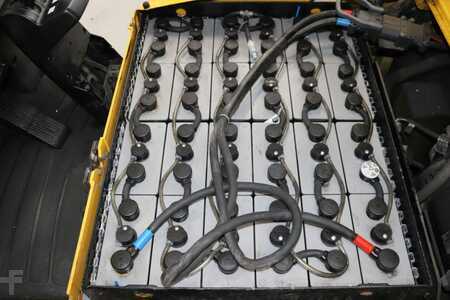 Elektrisk- 4 hjul 2019  Yale ERP18VF (5)