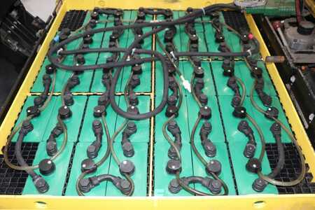 Chariots électriques à 4 roues 2007  Hyster J3.00XM (5)