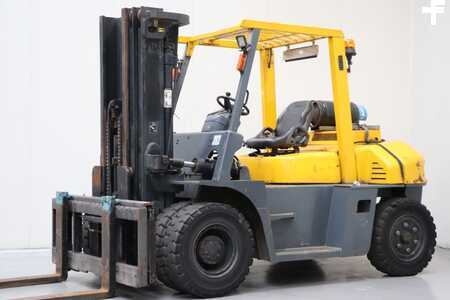 Gasoltruck 2012  TCM FG70Z8 (1)