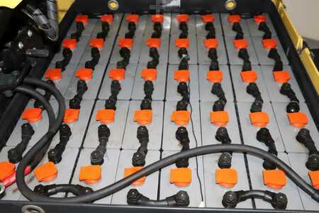 Carrelli elettrici 4 ruote 2017  Hyster J2.5XN (5)