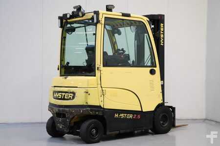 Carrelli elettrici 4 ruote 2018  Hyster J2.5XN (2)