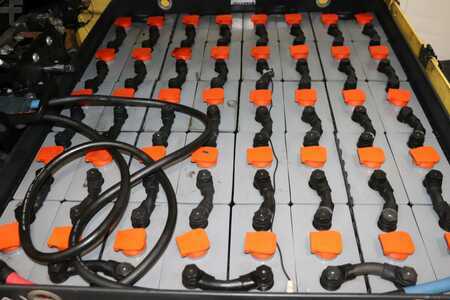 Carrelli elettrici 4 ruote 2018  Hyster J2.5XN (5)