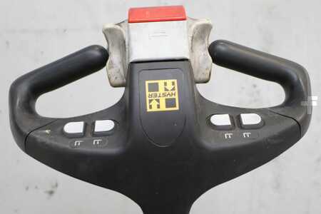 Nízkozdvižný vozík 2016  Hyster S2.4HBE (3)