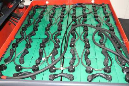 Eléctrico - 4 rodas 2019  Linde E35HL-01 (5)