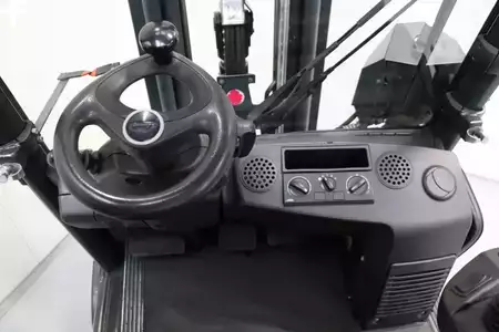 Wózki gazowe 2020  Linde H30T-02 (3)