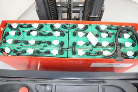 Schubmaststapler 2017  Linde R14HD-01 (5)