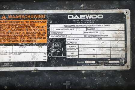 Carrelli elevatori diesel 1999  Daewoo D25S-3 (2)