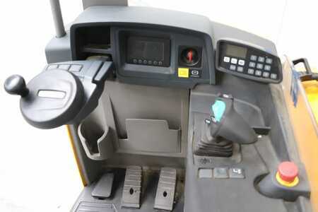 Työntömastotrukki 2020  Jungheinrich ETV 318 (3)