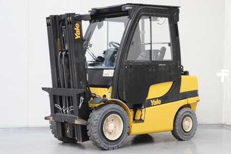 Gázüzemű targoncák 2007  Yale GLP30VX (1)