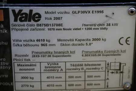 Gázüzemű targoncák 2007  Yale GLP30VX (4)