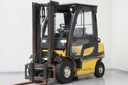 Gázüzemű targoncák 2011  Yale GLP25VX (1)