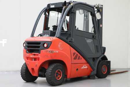 Carrelli elevatori diesel 2011  Linde H25D-01 (2)