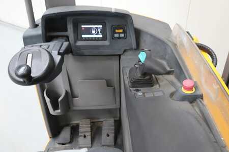 Tolóoszlopos targonca 2018  Jungheinrich ETV 214 (3)