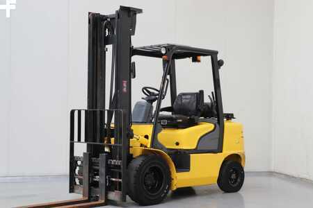 LPG Forklifts 2011  Hyundai 33L-7A (1)