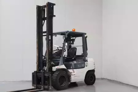 Dízel targoncák 2002  Toyota 62-7FDF30 (1)