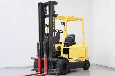 Elektromos 4 kerekű 2001  Hyster J3.20XM (1)