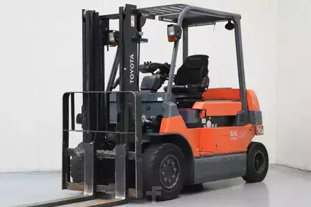 El truck - 4 hjulet 2012  Toyota 7FBMF45 (1)