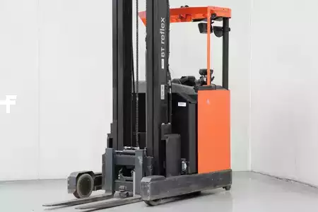 Chariots à mât rétractable 2022  BT RRE160M (1)