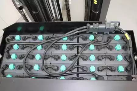 Chariots à mât rétractable 2022  BT RRE160M (6)