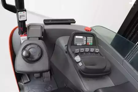 Chariots à mât rétractable 2019  BT RRE160H (3)