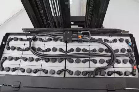 Chariots à mât rétractable 2019  BT RRE160H (5)